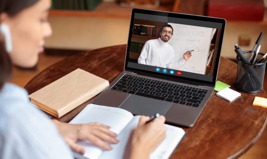 Estudio corrector video clases
